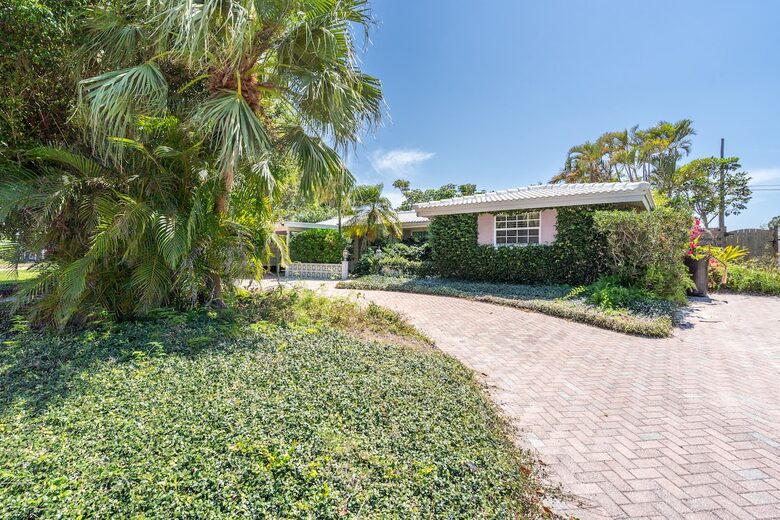Tranquil Sarasota Retreat Near Siesta Key - Sarasota, Florida