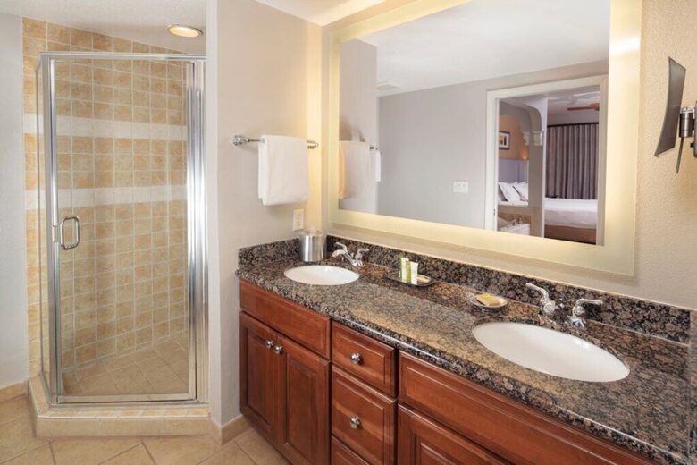 Luxurious 2-Bedroom Suite at Hilton Grand Vacations Tuscany Village - Orlando, Florida