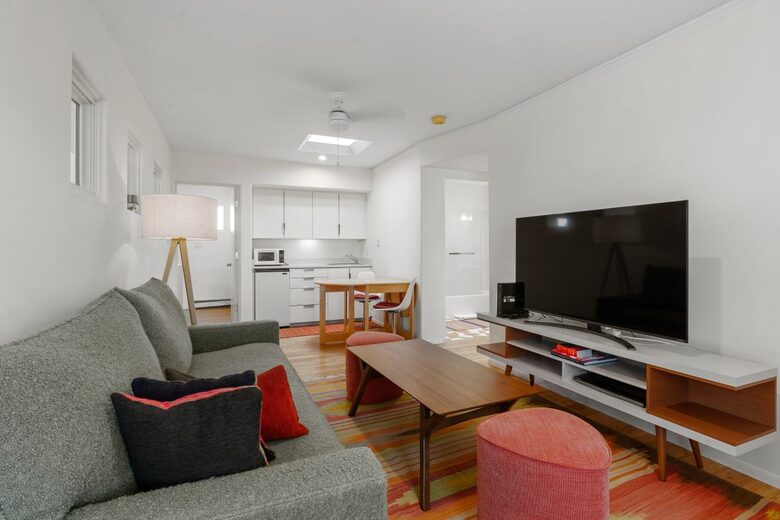 Upstairs living area with kitchenette
