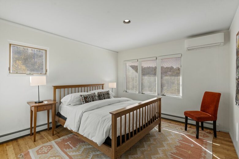 Upstairs guest room