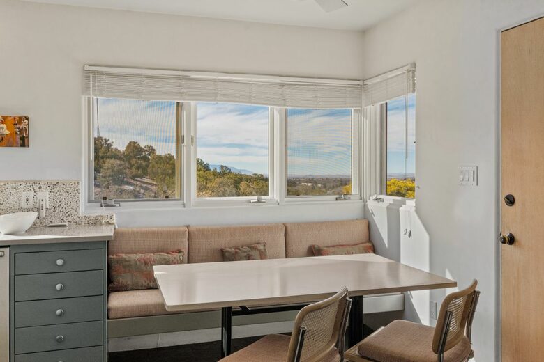 Casa de Vallecita - Santa Fe, New Mexico