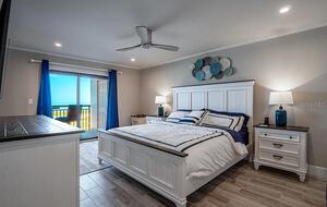 Beachfront Bliss in a Bright and Breezy Retreat - Clearwater, Florida
