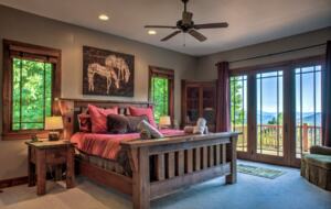 Expansive Views and Elegant Comfort Above the Clouds - Burnsville, North Carolina