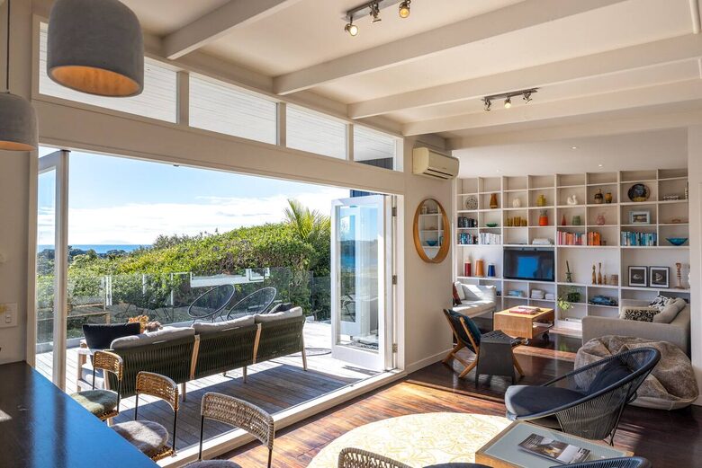 Island Escape - Waiheke Island, New Zealand