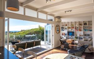 Island Escape - Waiheke Island, New Zealand