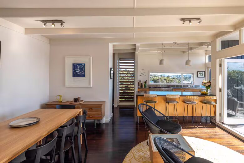 Island Escape - Waiheke Island, New Zealand