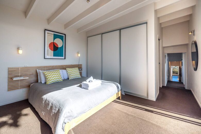 Island Escape - Waiheke Island, New Zealand