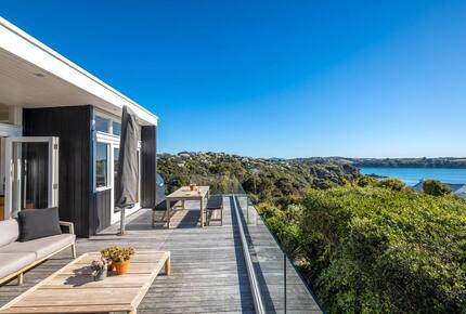 Island Escape - Waiheke Island, New Zealand