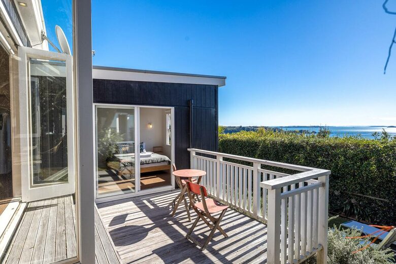 Island Escape - Waiheke Island, New Zealand