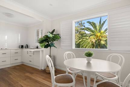 Charming Little Manly Retreat with Leafy Harbour Glimpses - Sydney, Australia