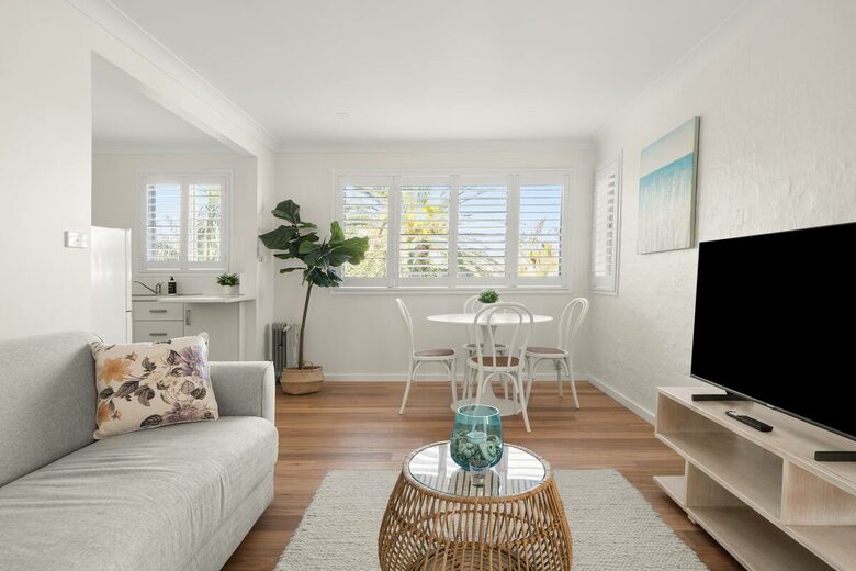 Charming Little Manly Retreat with Leafy Harbour Glimpses - Sydney, Australia