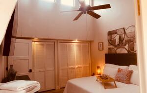 West Palm Beach Courtyard Retreat Near the Intracoastal - West Palm Beach, Florida