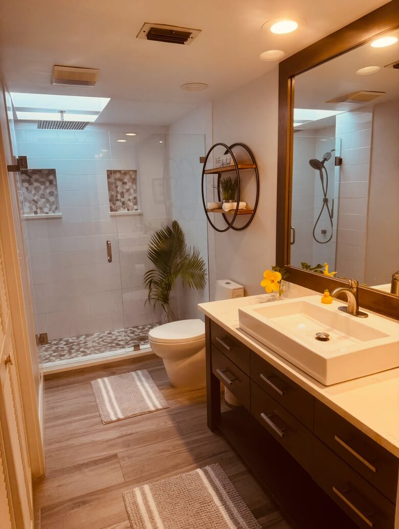 West Palm Beach Courtyard Retreat Near the Intracoastal - West Palm Beach, Florida