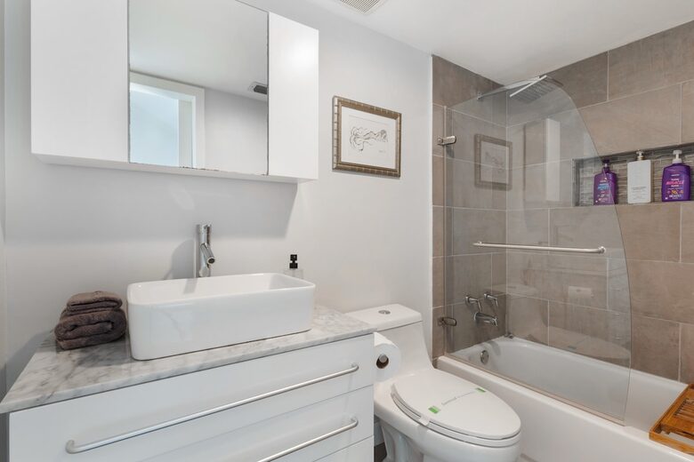 West Palm Beach Courtyard Retreat Near the Intracoastal - West Palm Beach, Florida