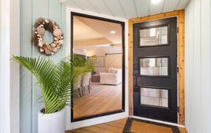 West Palm Beach Courtyard Retreat Near the Intracoastal - West Palm Beach, Florida