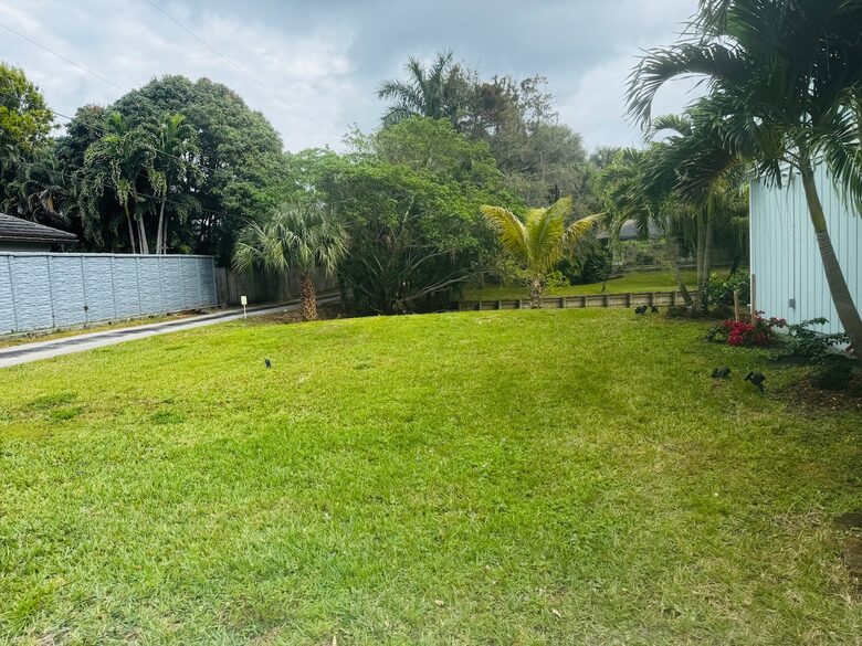 West Palm Beach Courtyard Retreat Near the Intracoastal - West Palm Beach, Florida