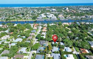 West Palm Beach Courtyard Retreat Near the Intracoastal - West Palm Beach, Florida