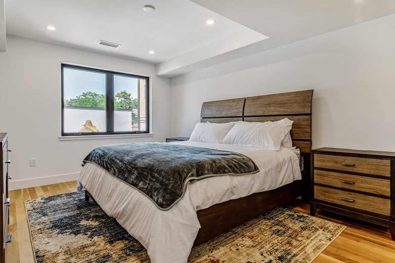 2nd Master bedroom
