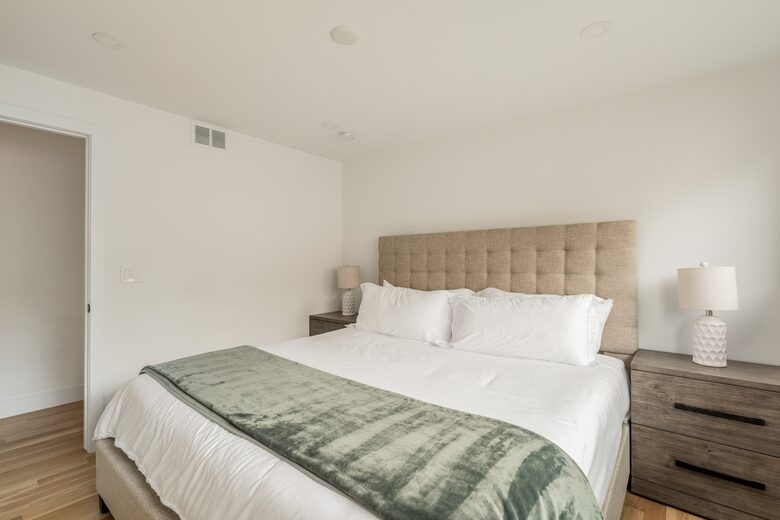 Fourth bedroom