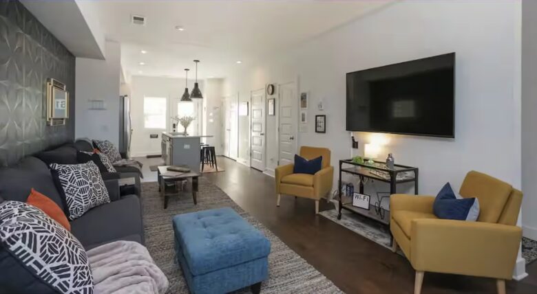 Modern Nashville Retreat with Private Rooftop Deck - Nashville, Tennessee