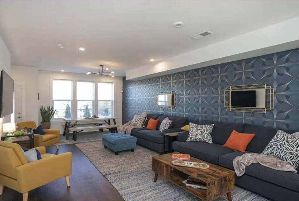 Modern Nashville Retreat with Private Rooftop Deck - Nashville, Tennessee
