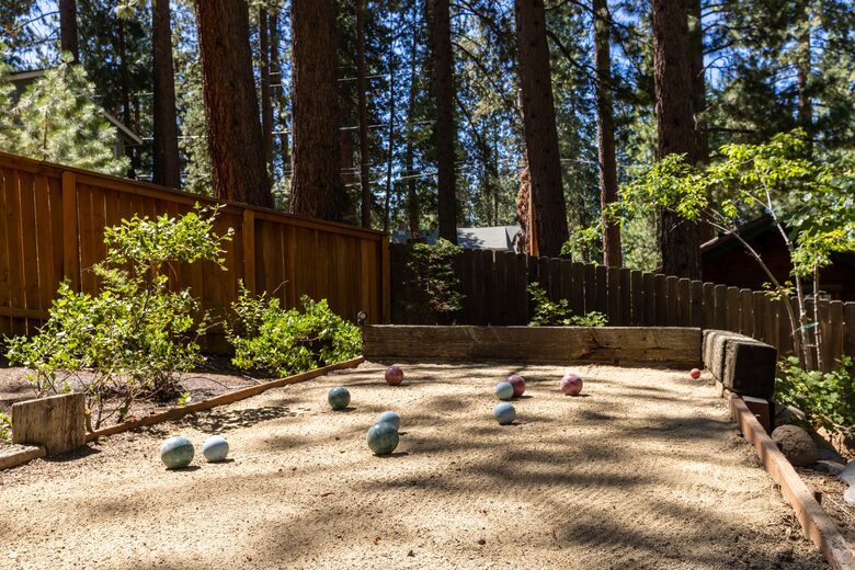 Luxury Modern Home Minutes from the Lake and Ski Slopes - Incline Village, Lake Tahoe. - Incline Village, Nevada