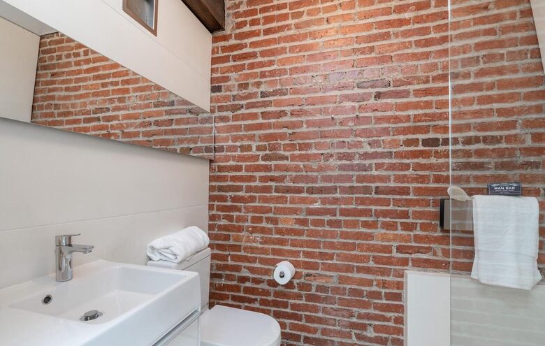 Steel, Brick, and Light | An Inspired Urban Sanctuary - Washington, Washington DC