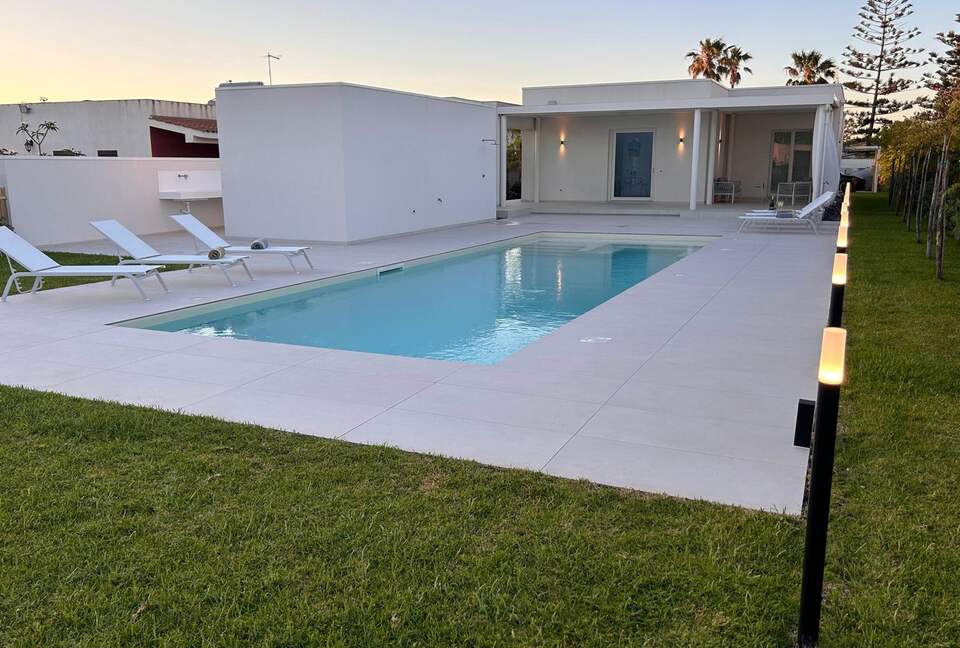 A Refined Coastal Retreat in Southern Sicily - Santa Maria Del Focallo, Ispica, Italy