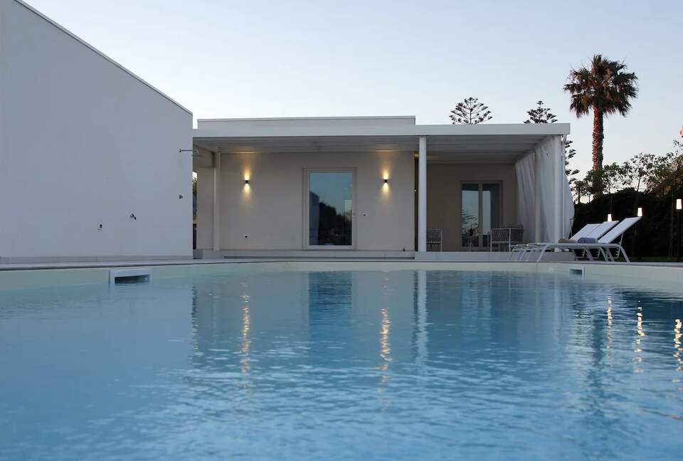 A Refined Coastal Retreat in Southern Sicily - Santa Maria Del Focallo, Ispica, Italy