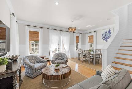 Coastal Charmer with Timeless Design in Seacrest Beach - Seacrest Beach, Florida