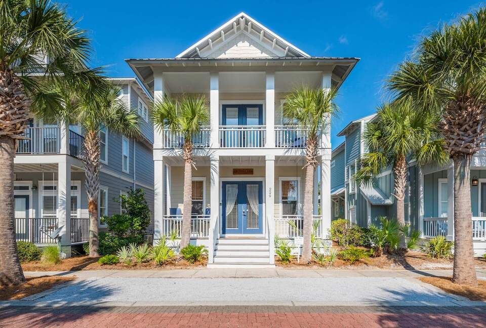 Coastal Charmer with Timeless Design in Seacrest Beach - Seacrest Beach, Florida
