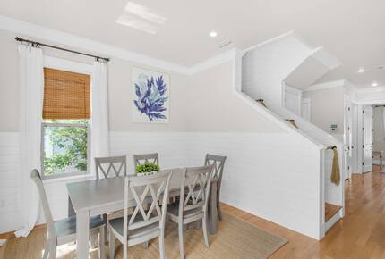 Coastal Charmer with Timeless Design in Seacrest Beach - Seacrest Beach, Florida