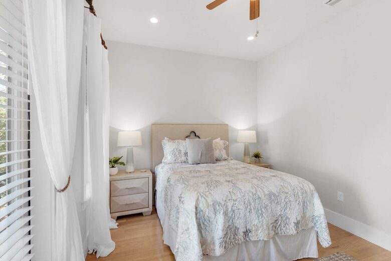 Coastal Charmer with Timeless Design in Seacrest Beach - Seacrest Beach, Florida