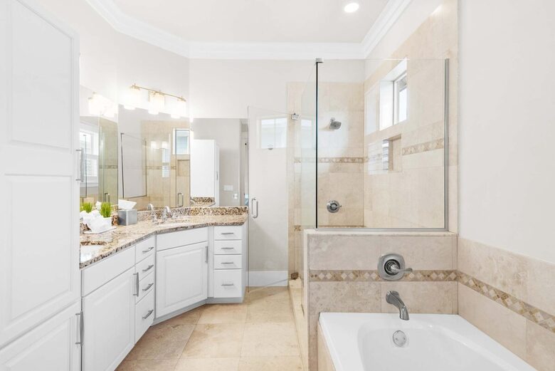 Coastal Charmer with Timeless Design in Seacrest Beach - Seacrest Beach, Florida