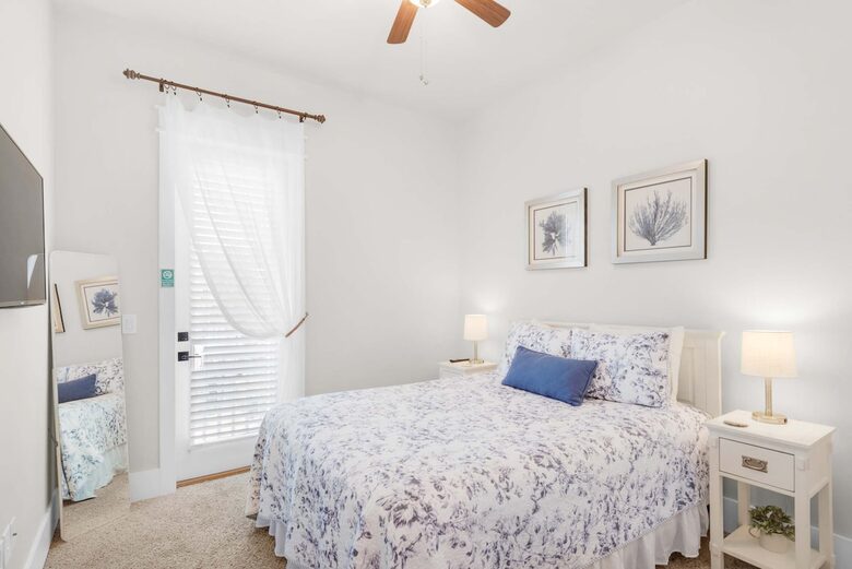 Coastal Charmer with Timeless Design in Seacrest Beach - Seacrest Beach, Florida