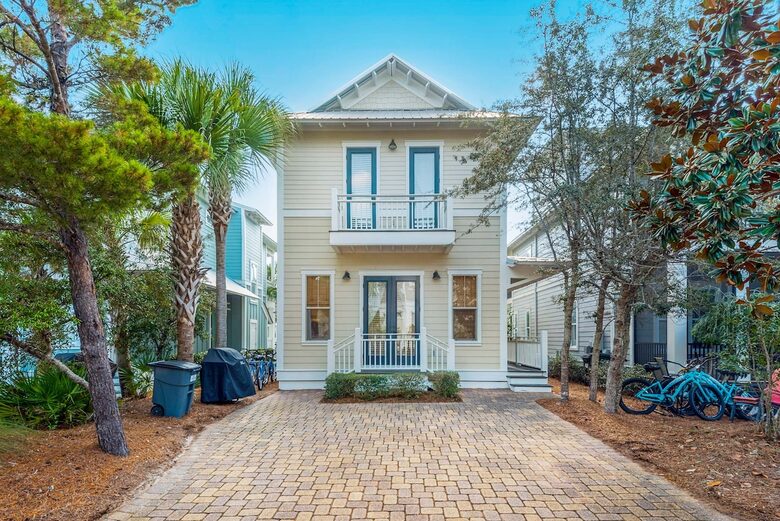 Coastal Charmer with Timeless Design in Seacrest Beach - Seacrest Beach, Florida
