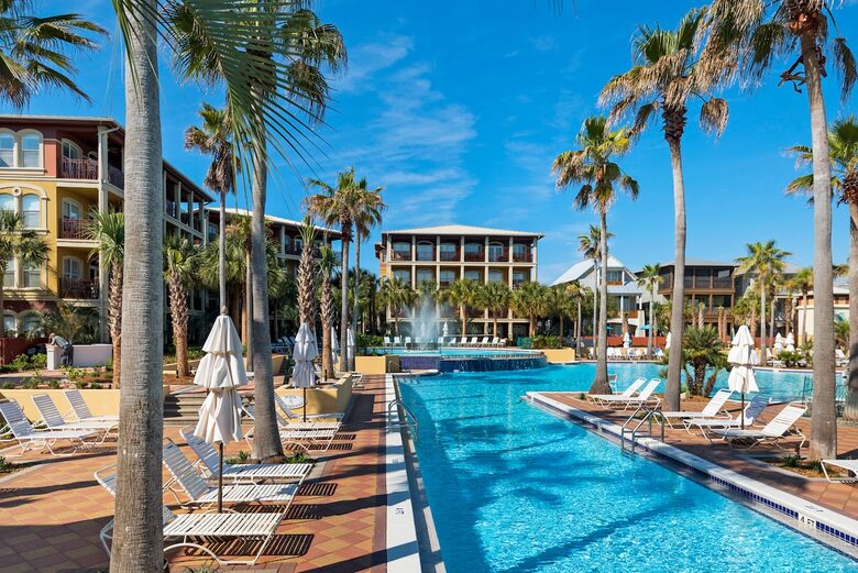 Coastal Charmer with Timeless Design in Seacrest Beach - Seacrest Beach, Florida