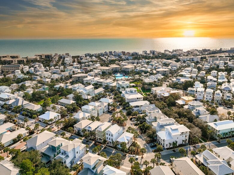 Coastal Charmer with Timeless Design in Seacrest Beach - Seacrest Beach, Florida