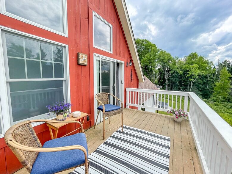Charming Mount Holly Retreat on Six Private Acres - Mount Holly, Vermont