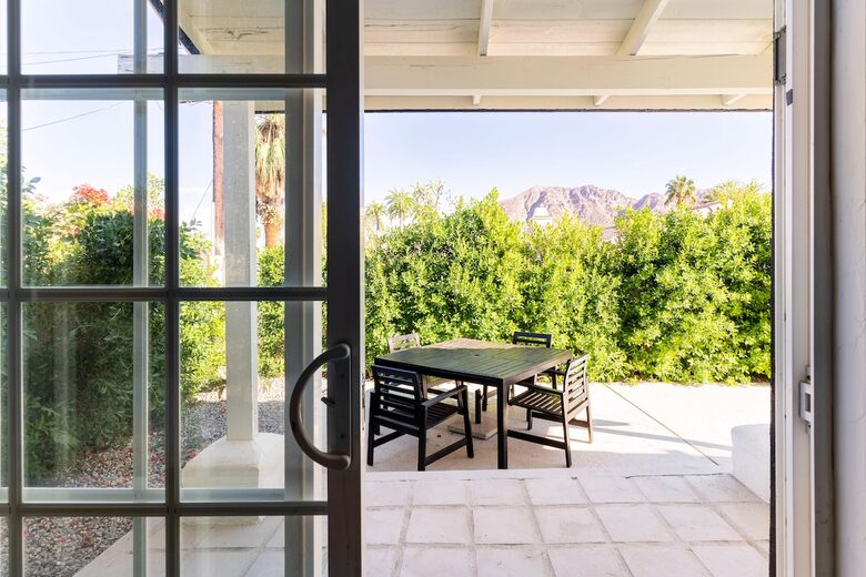 Desert Calm with Mountain Views - La Quinta, California