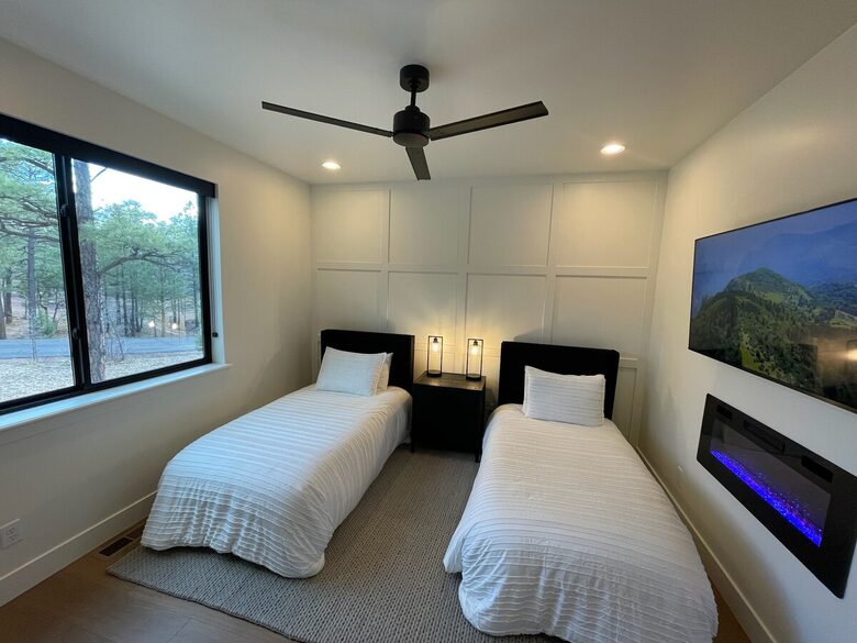 Serenity and Sophistication on Golf Course - Show Low, Arizona