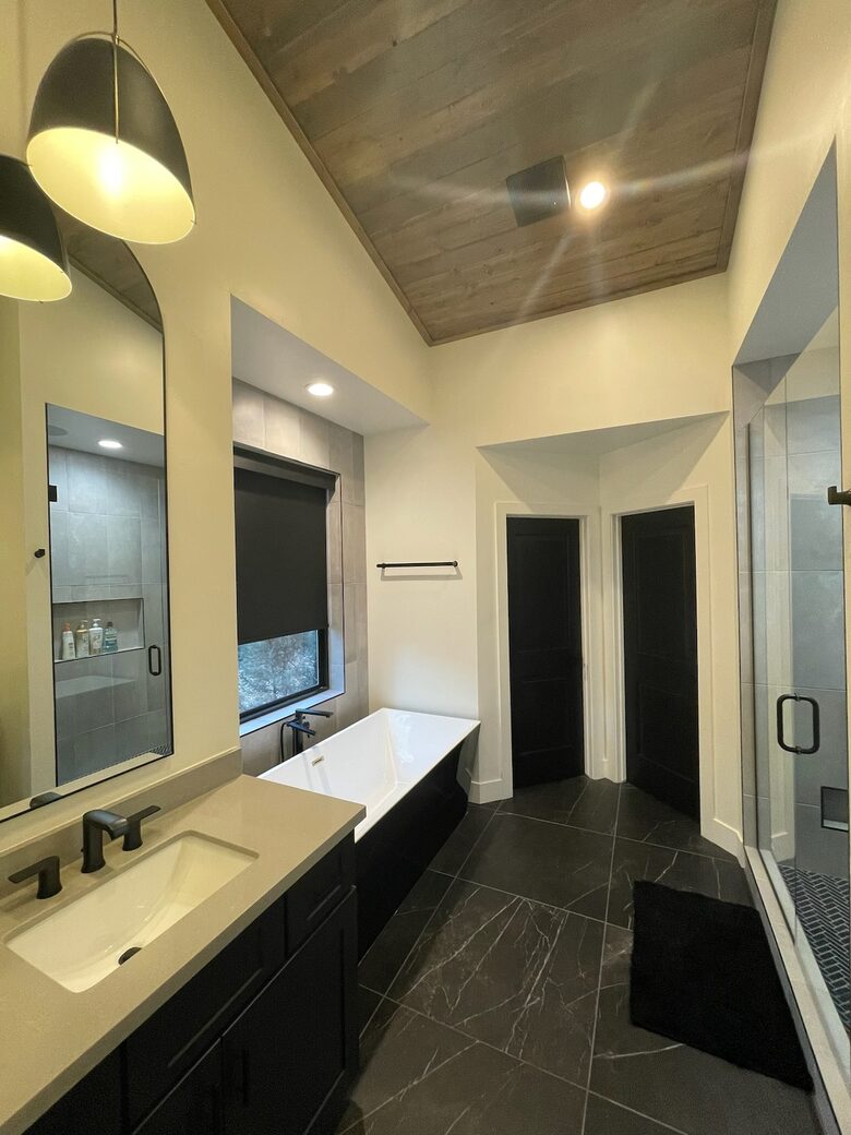 Serenity and Sophistication on Golf Course - Show Low, Arizona