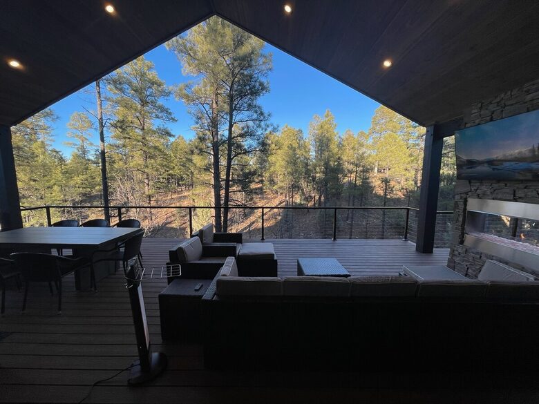 Serenity and Sophistication on Golf Course - Show Low, Arizona