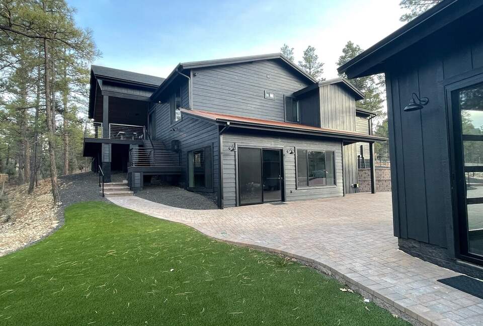 Serenity and Sophistication on Golf Course - Show Low, Arizona
