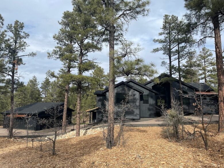 Serenity and Sophistication on Golf Course - Show Low, Arizona