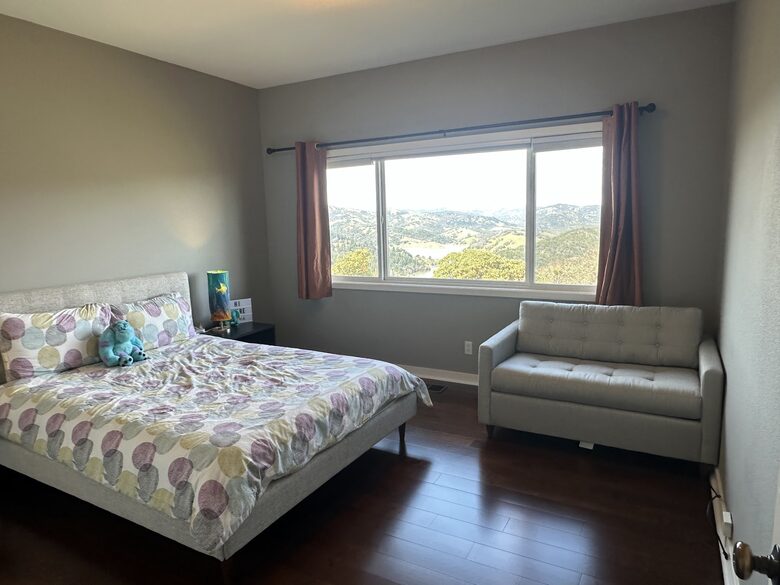 Elevated Living Overlooking Lake Sonoma - Geyserville, California