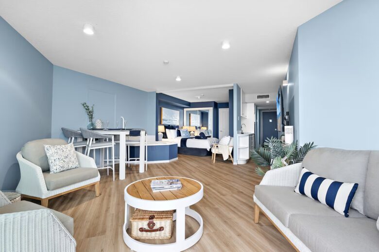 Spa and bedroom