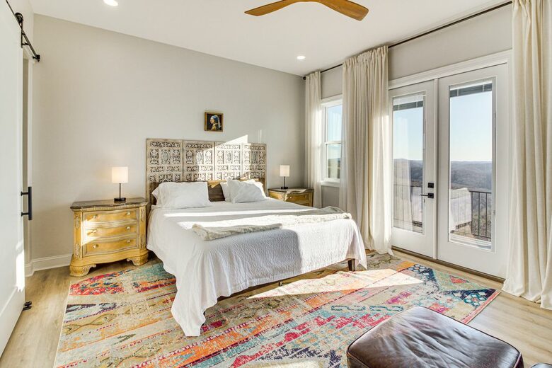 Tranquil Comfort with Forest & Lake Views - Hilham, Tennessee