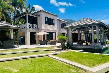 Luxury Oceanfront Villa at Four Seasons Nevis - Pinney's Beach, Charlestown, Saint Kitts and Nevis