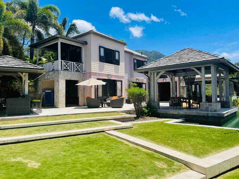 Luxury Oceanfront Villa at Four Seasons Nevis - Pinney's Beach, Charlestown, Saint Kitts and Nevis